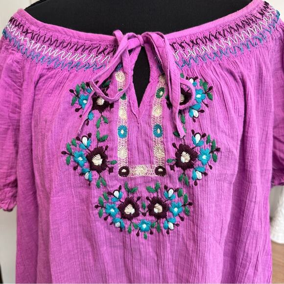 Old Navy Women’s Embroidered Boho Blouse Size XL X-Large Short Sleeve Shirt Plus - Picture 3 of 12